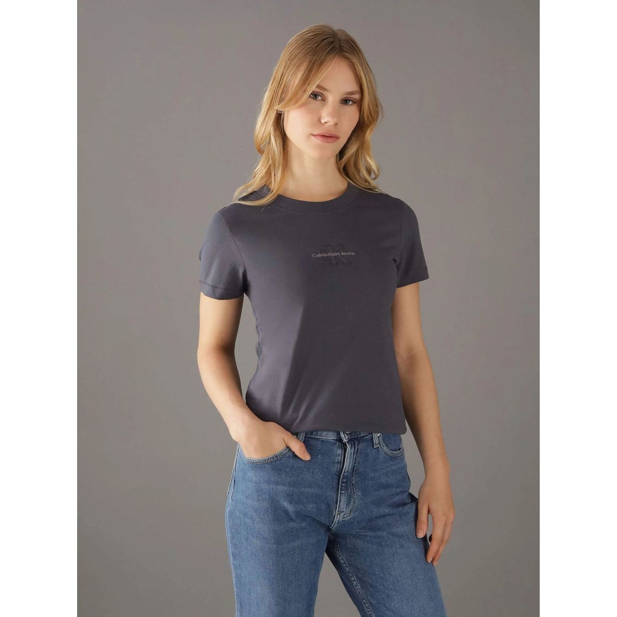 CALVIN KLEIN - Camiseta negra slim con logotipo tonal Calvin Klein