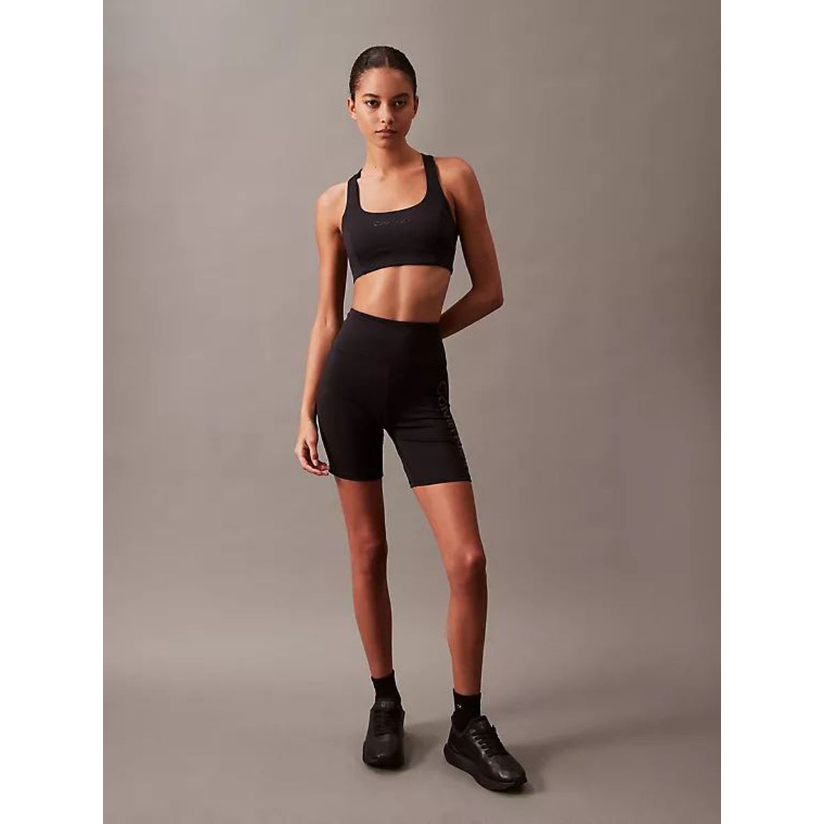 CALVIN KLEIN - Pantalóneta Negra Deportiva Con Logo Atonal Para Mujer Calvin Klein