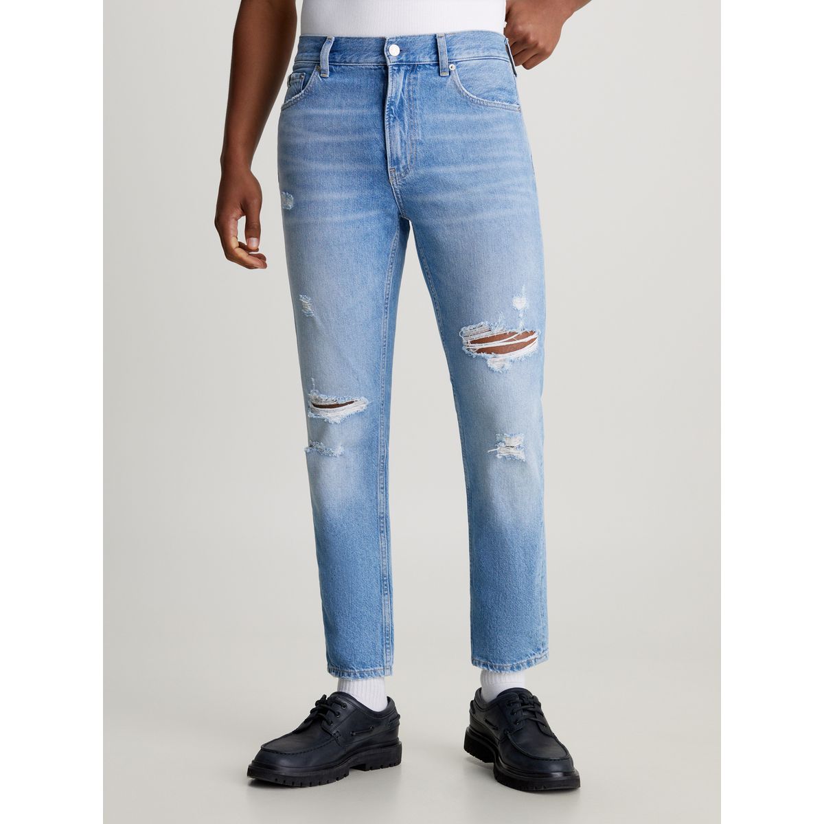 CALVIN KLEIN - Dad Jeans Con Rotos Calvin Klein