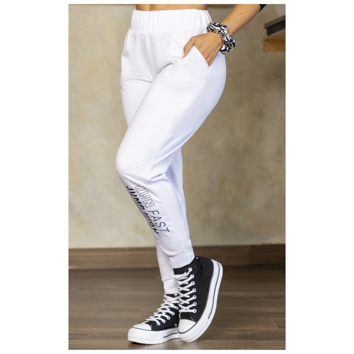 ATYPICAL - Jogger Mujer Blanco Atypical 1914