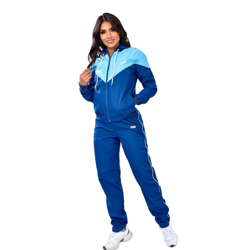 MODA EN CIRCUITO - Conjunto Deportivo o Sudadera para Mujer en Impermeable.