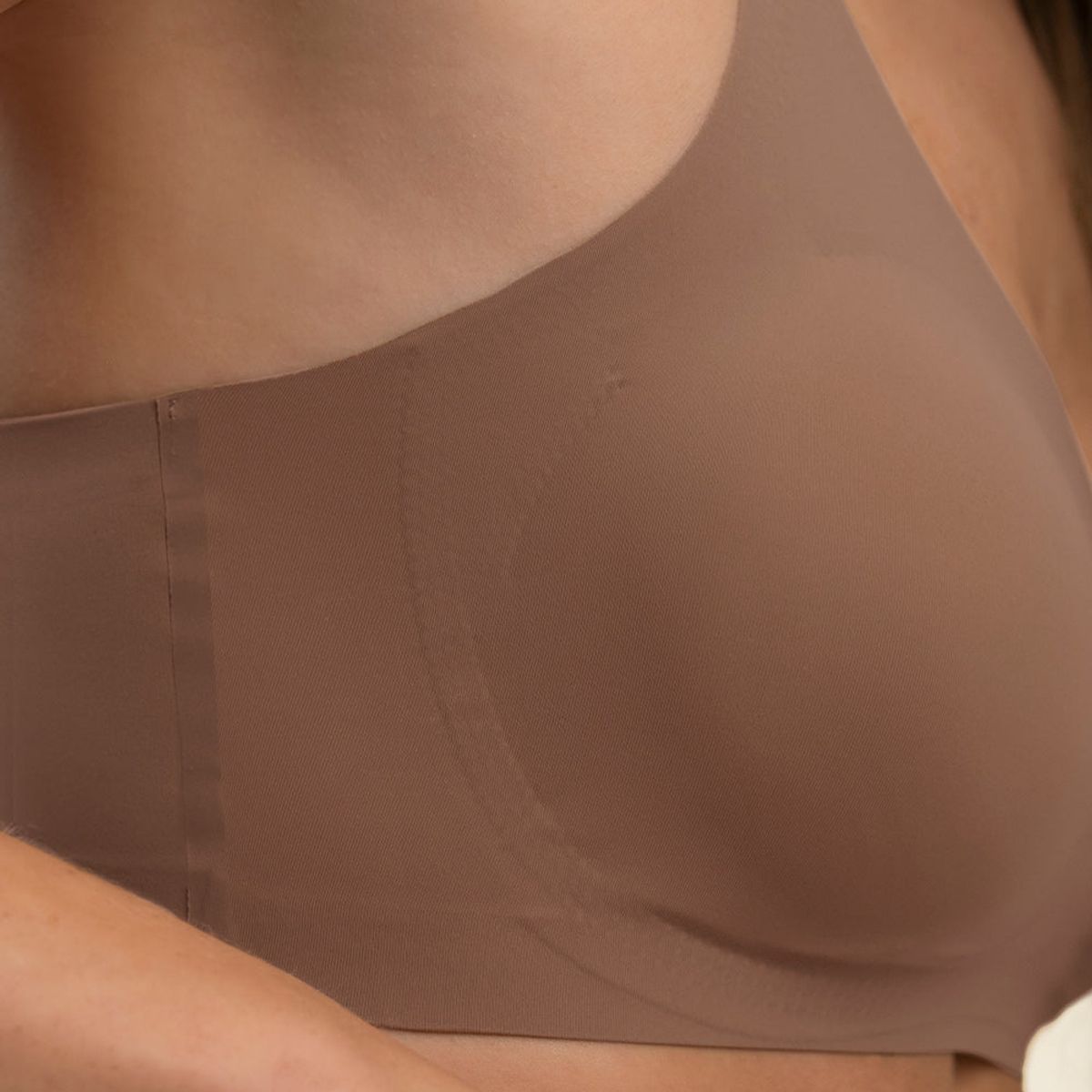 TOUCHE LINGERIE - Brasier triangular sin aro elaborado en microfibra extrasuave Ref2495C52