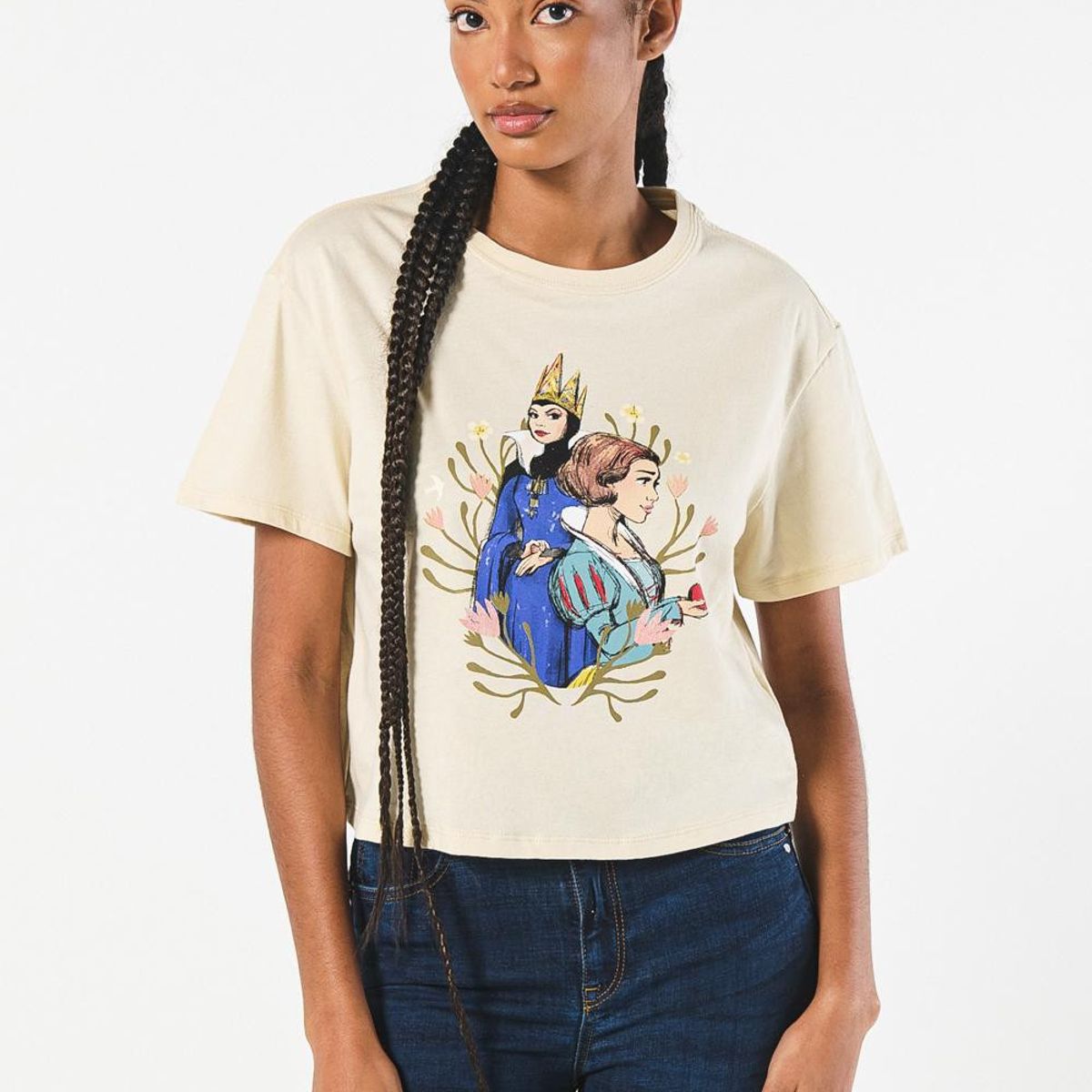 KOAJ - KOAJ Camiseta crop top kaki con diseño de Blanca Nieves Mujer