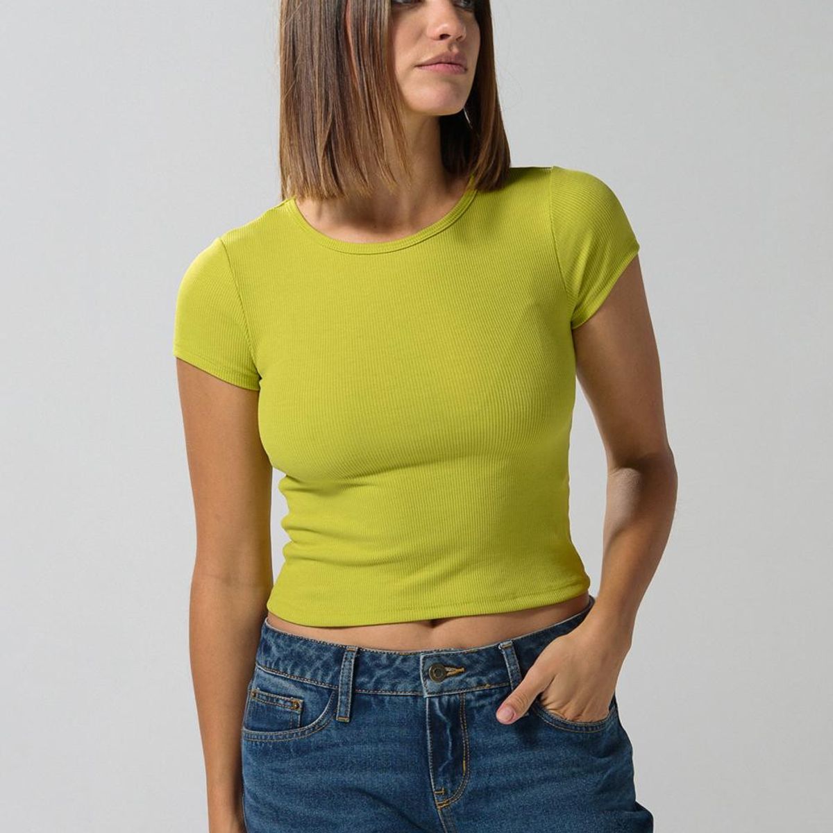 KOAJ - KOAJ Camiseta en rib verde clara con texturas y manga corta Mujer