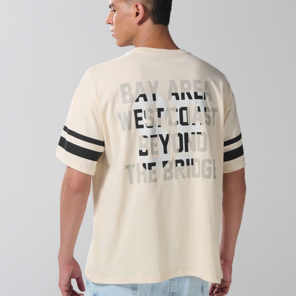 KOAJ - KOAJ Camiseta kaki clara college oversize con cuello redond Hombre