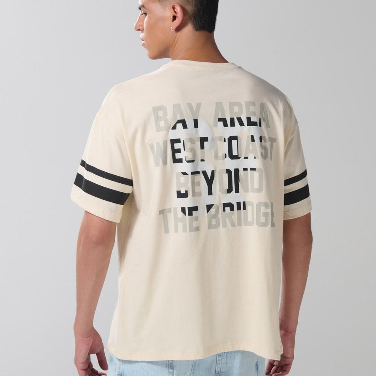 KOAJ - KOAJ Camiseta kaki clara college oversize con cuello redond Hombre