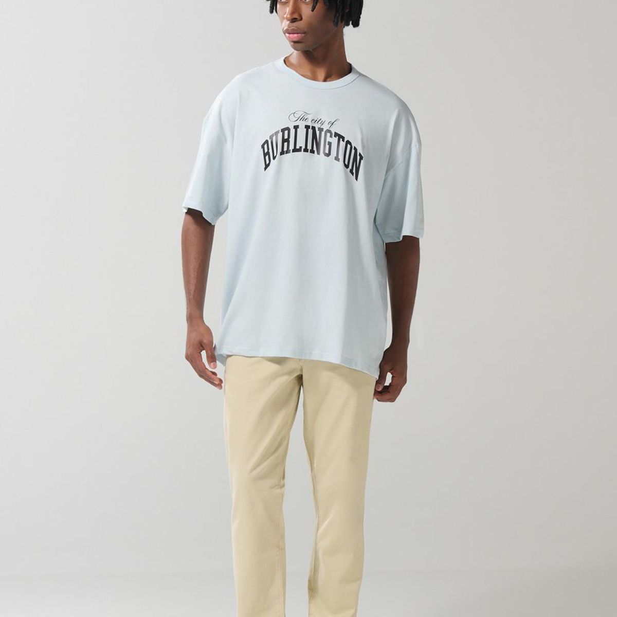 KOAJ - KOAJ Camiseta unicolor oversize manga corta con arte colleg Hombre