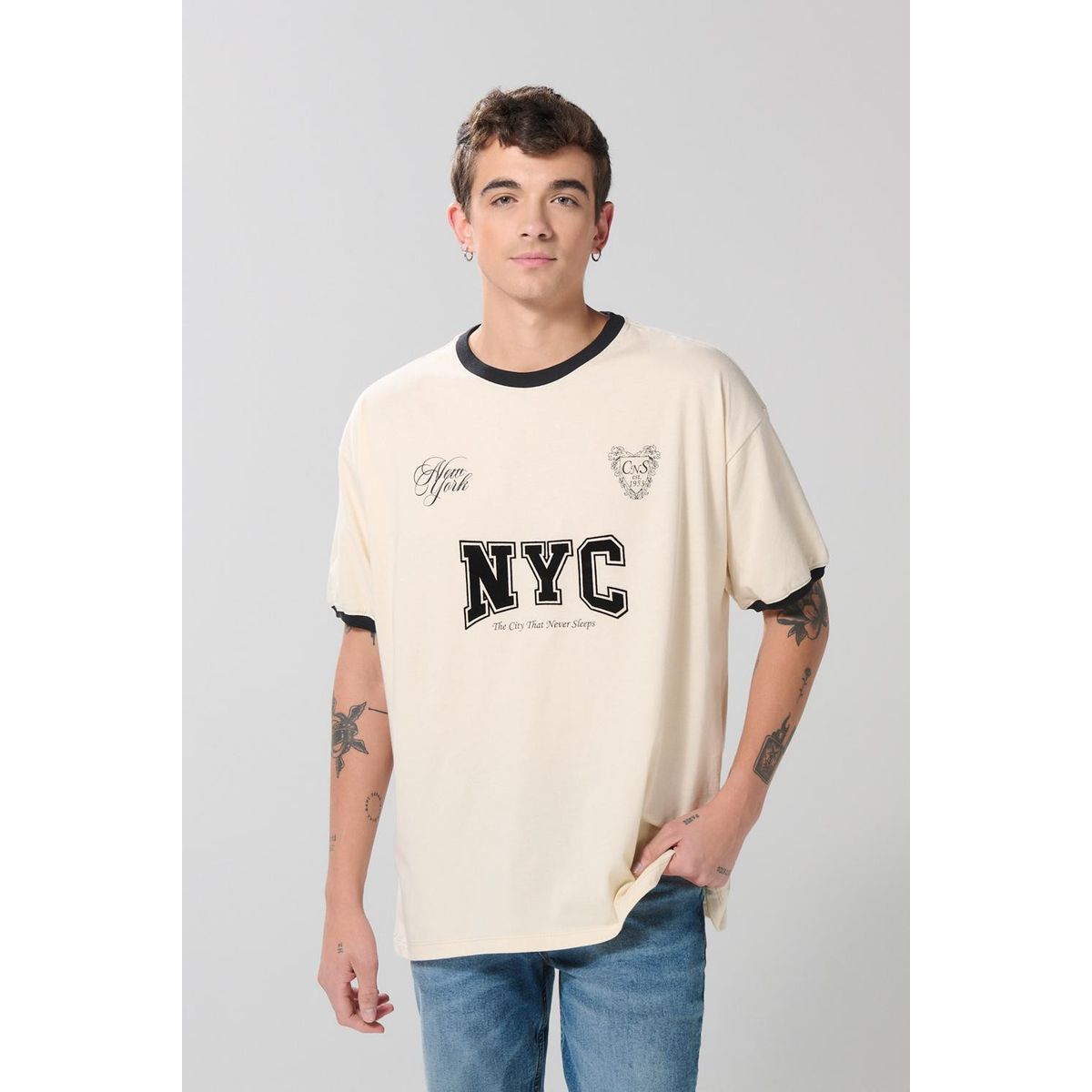 KOAJ - KOAJ Camiseta oversize kaki manga corta con arte college Hombre