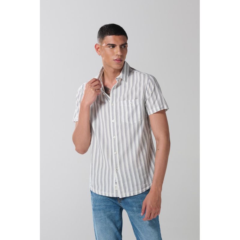 KOAJ - KOAJ Camisa con cuello sport collar, manga corta a rayas HOMBRE