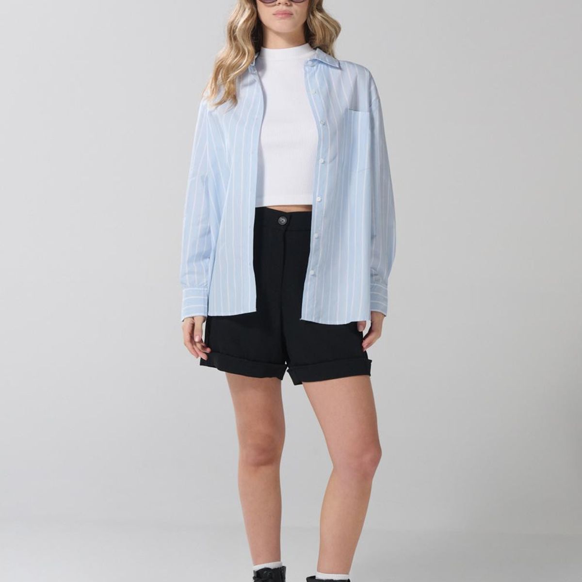 KOAJ - KOAJ Blusa manga larga a rayas unicolor oversize con bolsil Mujer