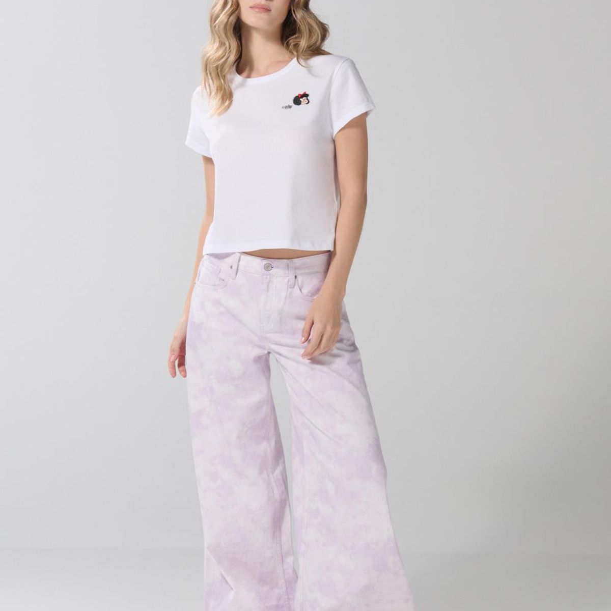 KOAJ - KOAJ Camiseta manga corta unicolor con estampado de Mafalda Mujer