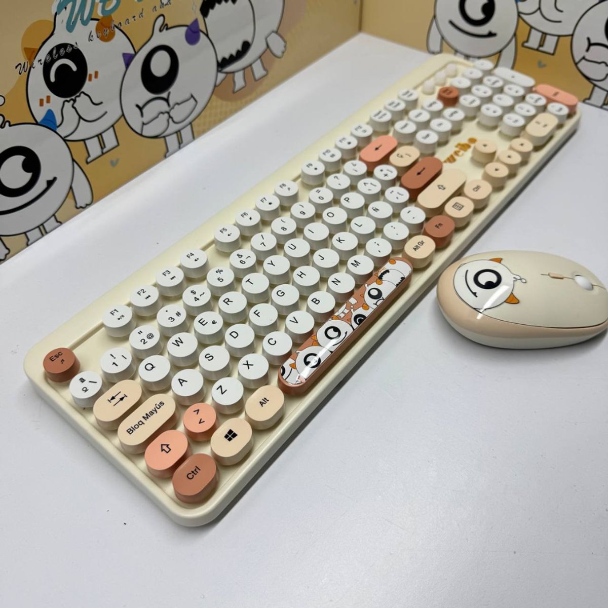 GENERICO - Combo Teclado Weibo Animado Mecanico Tecla Cambiable Wb216
