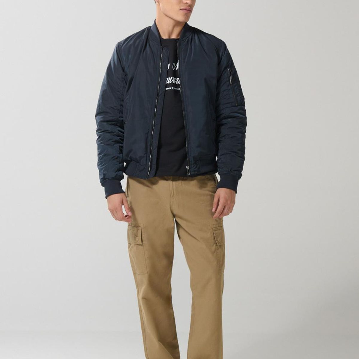 KOAJ - KOAJ Chaqueta unicolor bomber acolchada con acabados en rib Hombre