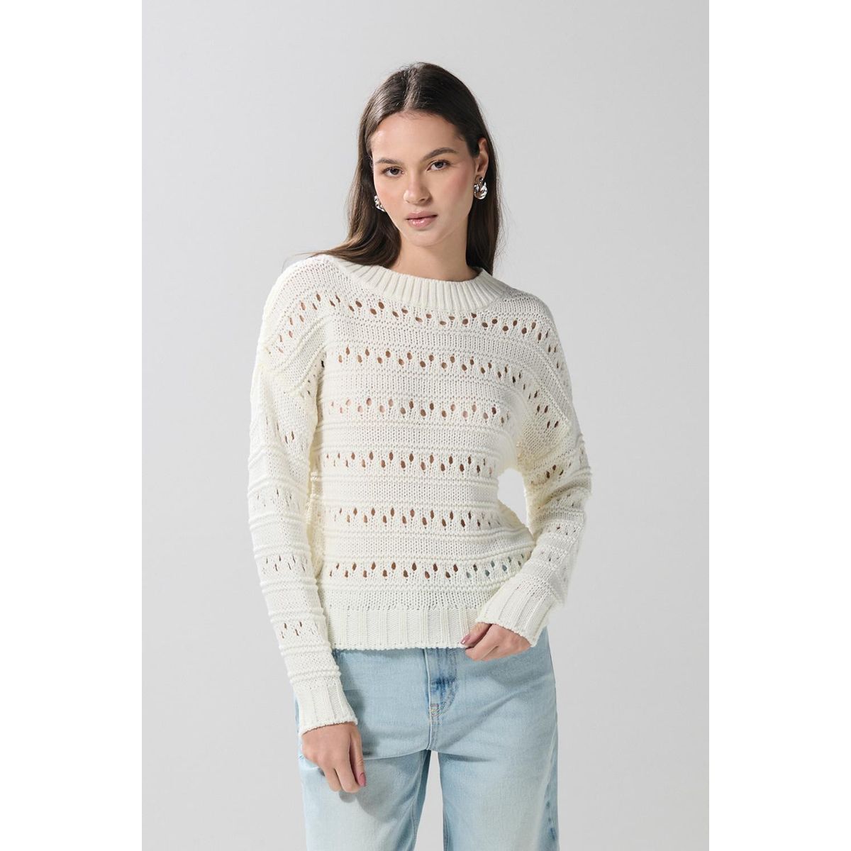 KOAJ - KOAJ Suéter crema tejido con retenidos cuello redondo horma  Mujer