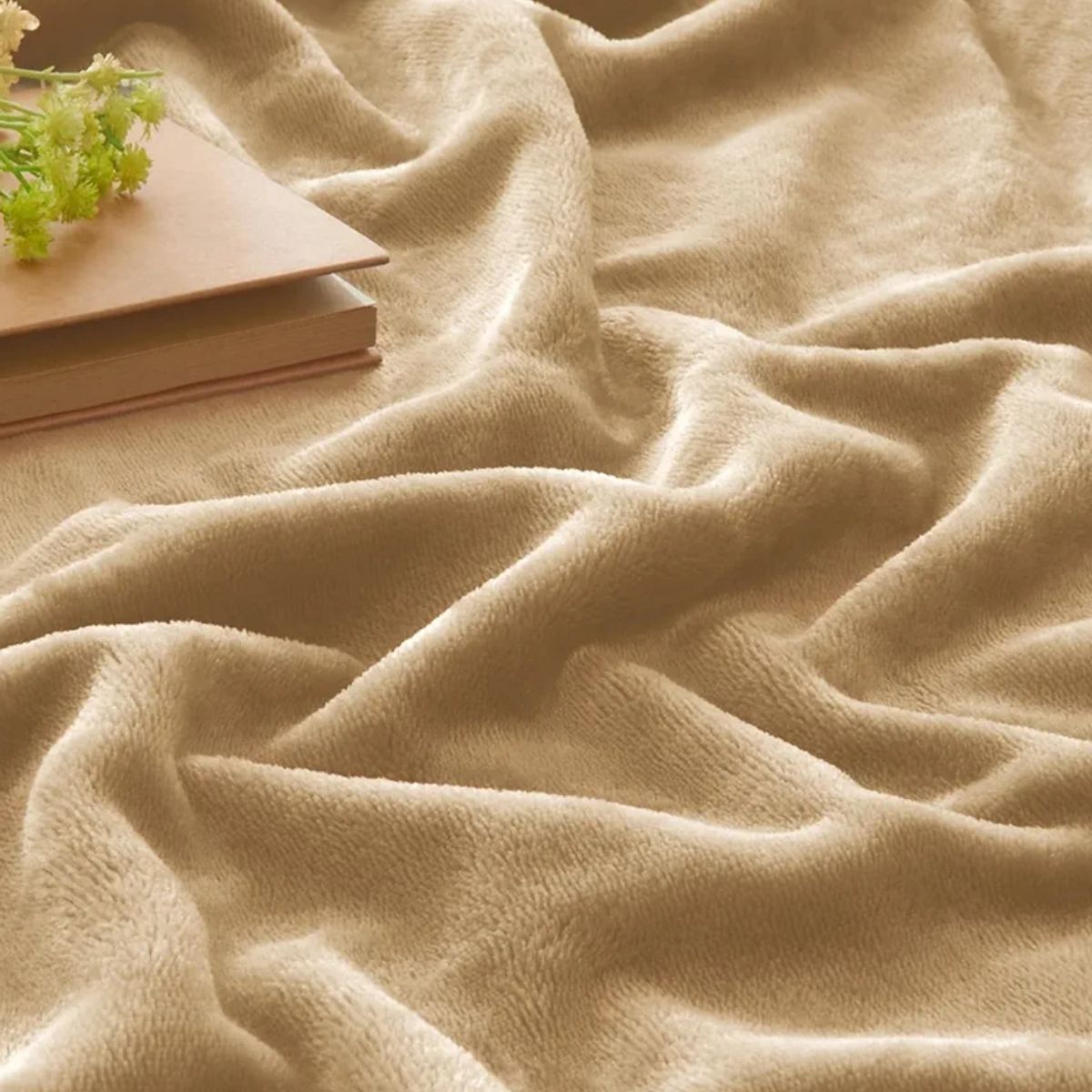 GENERICO - Cobija Manta Microfelpa Cama Doble-Queen Color Dorado