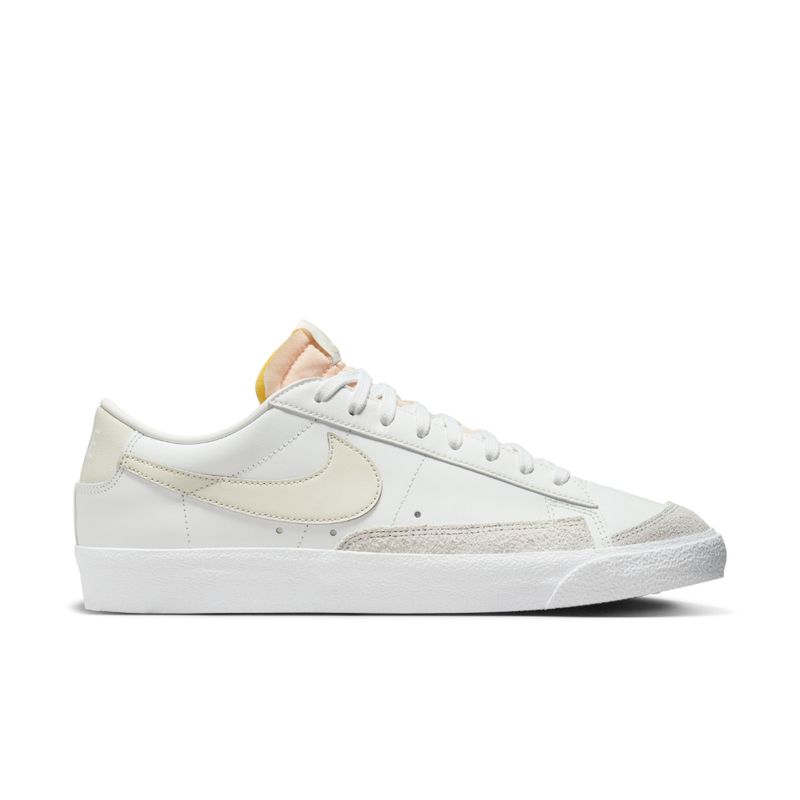 NIKE - Tenis Nike Blazer Low 77 Vintage Hombre-Blanco