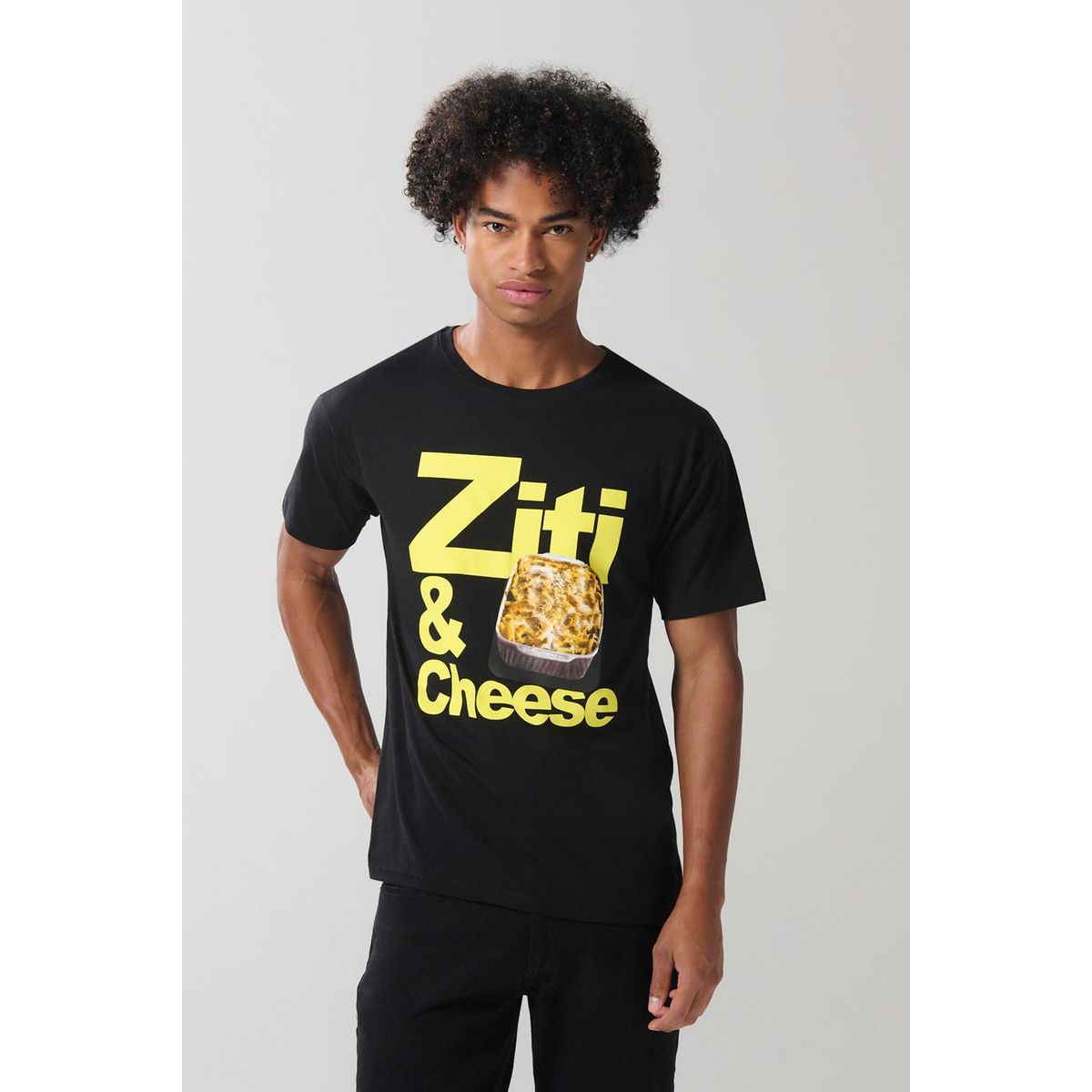 KOAJ - KOAJ Camiseta negra cuello redondo con diseño de comida Hombre