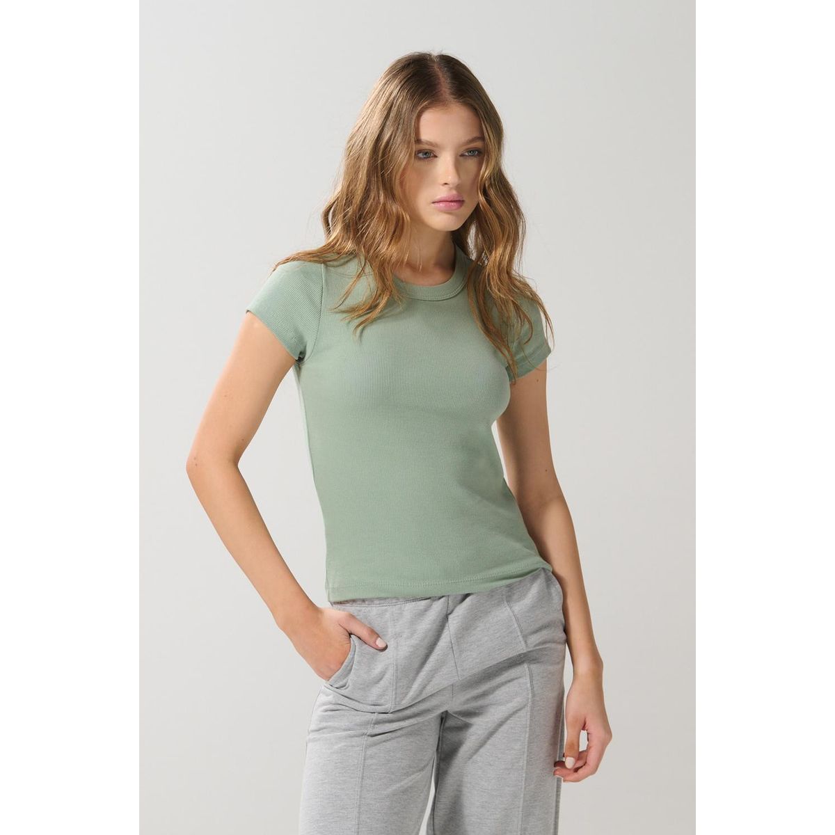 KOAJ - KOAJ Camiseta ajustada unicolor manga corta con texturas Mujer