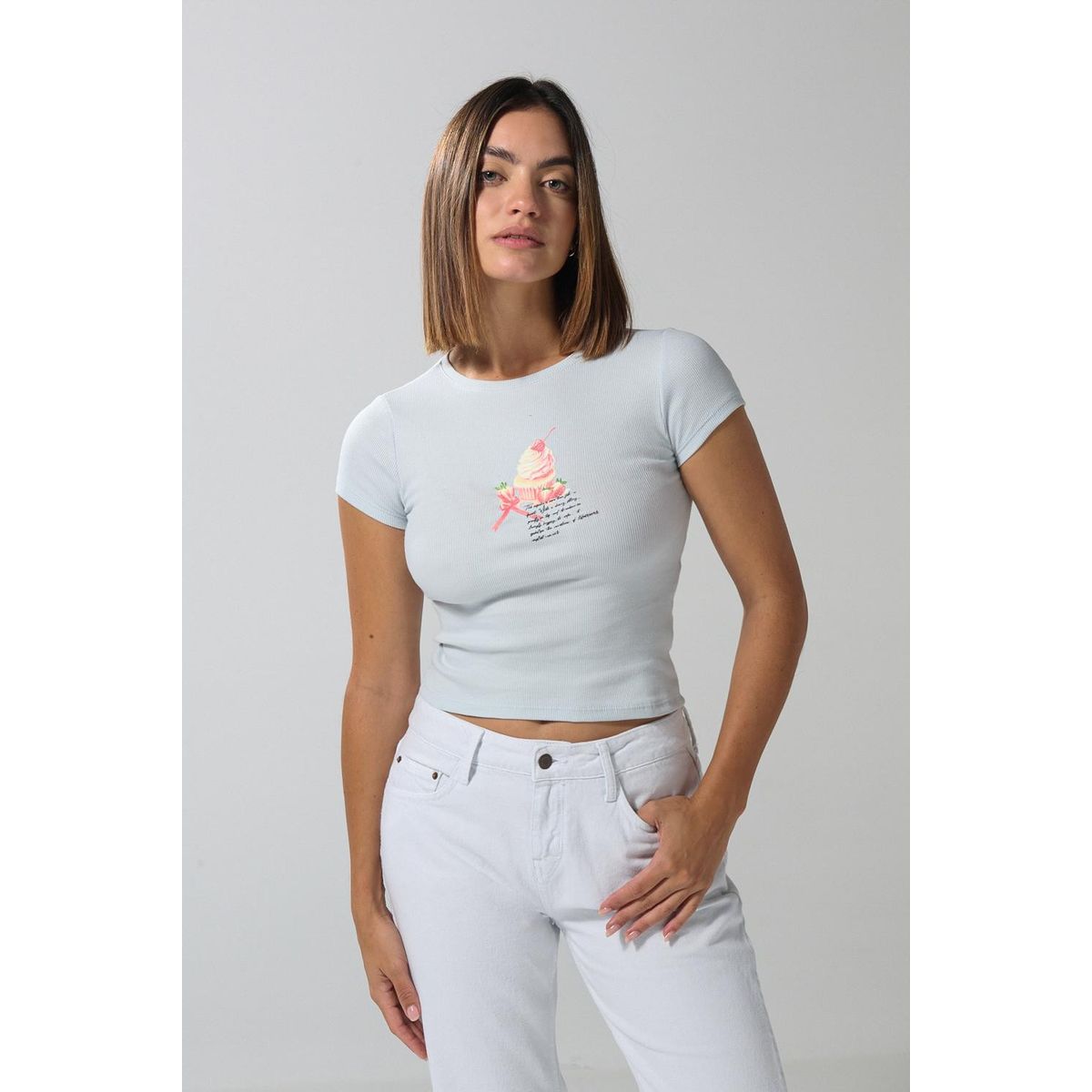 KOAJ - KOAJ Camiseta en rib unicolor manga corta con diseño de comi Mujer