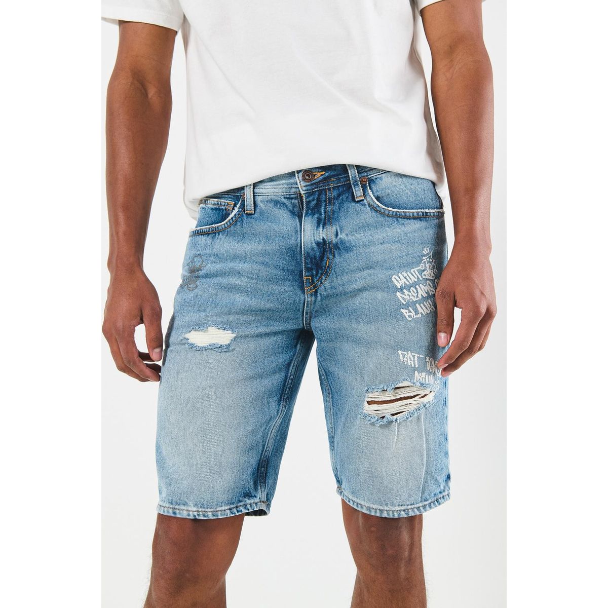 KOAJ - KOAJ Bermuda en jean slim azul con tiro bajo, diseños y rot Hombre