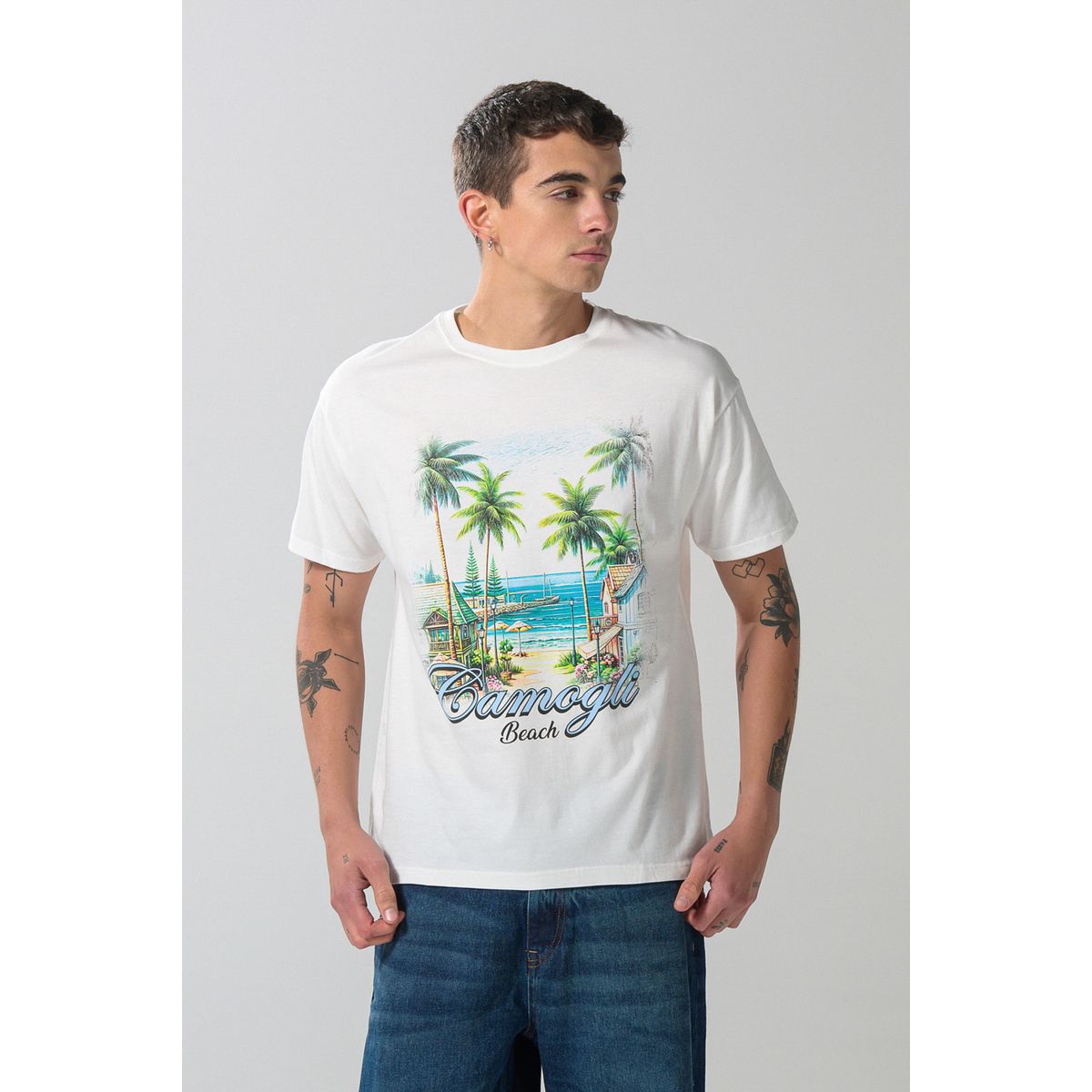 KOAJ - KOAJ Camiseta manga corta crema con arte de playa Hombre