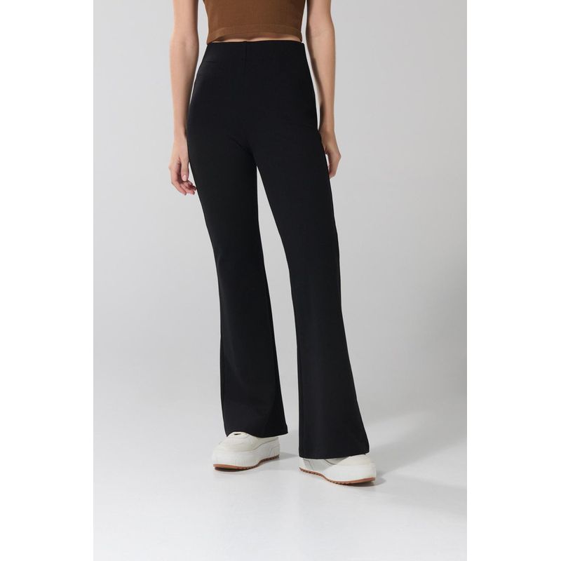 KOAJ - KOAJ Pantalón flare negro con tiro alto y bota ancha MUJER