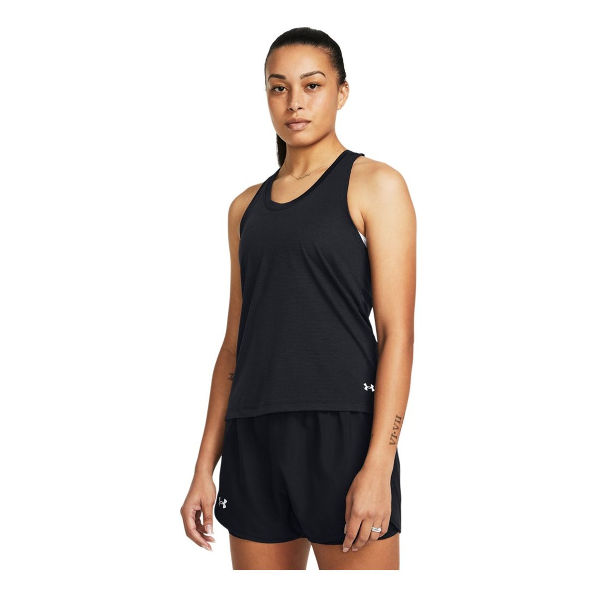 UNDER ARMOUR - Camiseta Mujer UNDER ARMOUR UA LAUNCH SINGLET Negro UNDER ARMOUR.