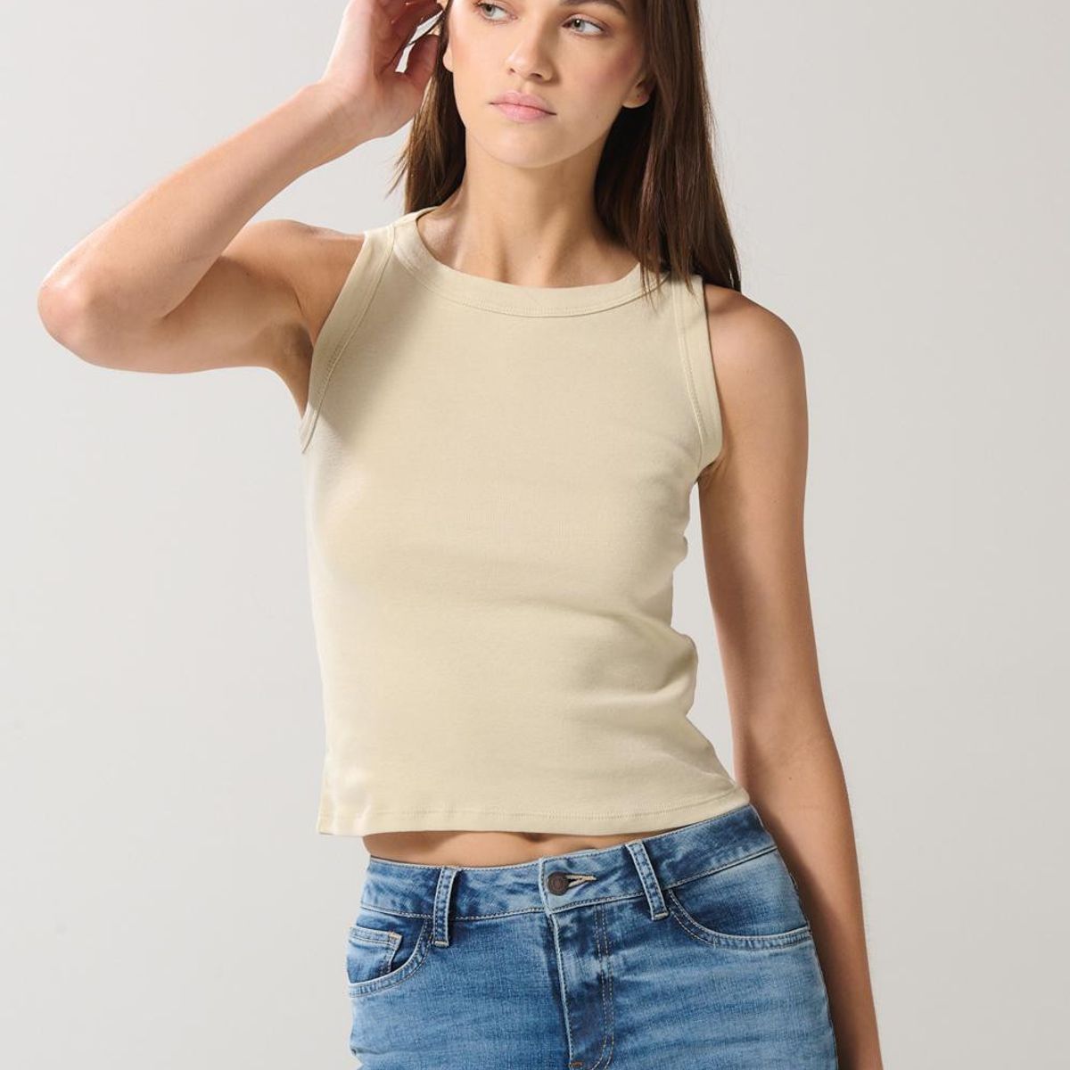 KOAJ - KOAJ Camiseta manga sisa con texturas acanaladas unicolor Mujer