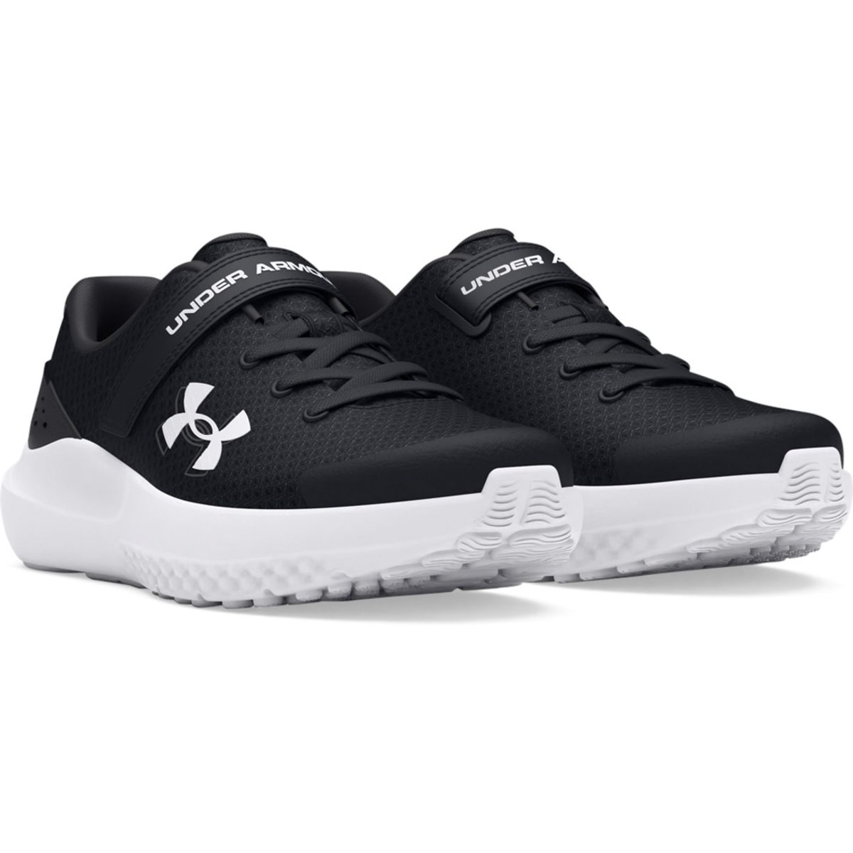 UNDER ARMOUR - Tenis Niño UNDER ARMOUR UA BPS SURGE 4 AC Negro UNDER ARMOUR