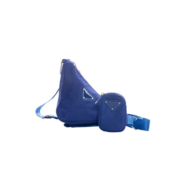 YOI - Bolso con diseño triangular mas monedero