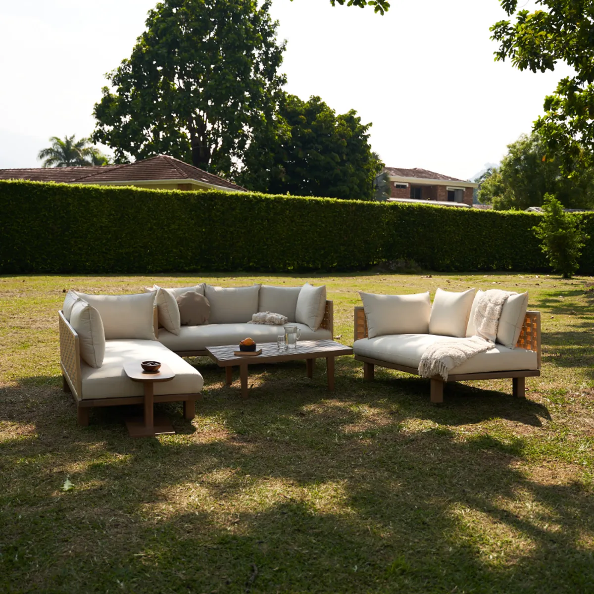 ENMADERA - Set de exterior cascada en color Beige