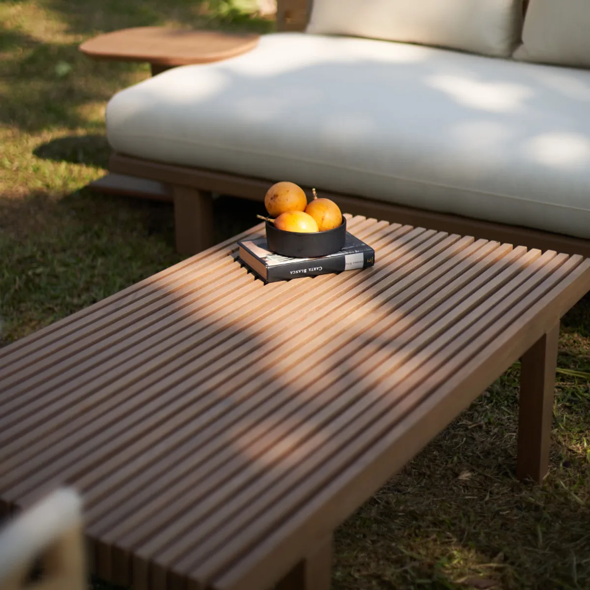 ENMADERA - Set de exterior cascada en color Beige