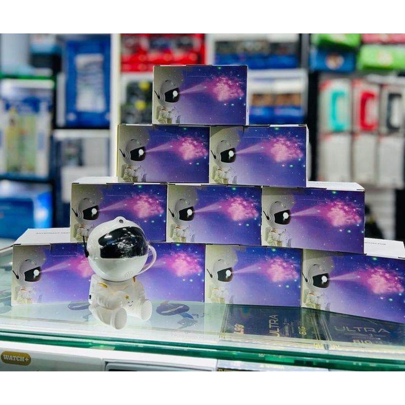 GENERICO - Mini astronauta proyector nebulas sentado