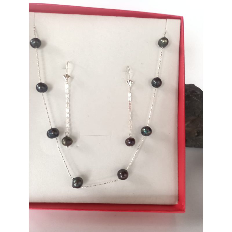 GENERICO - Set de  Collar y aretes en plata 925  con  perlas naturales.
