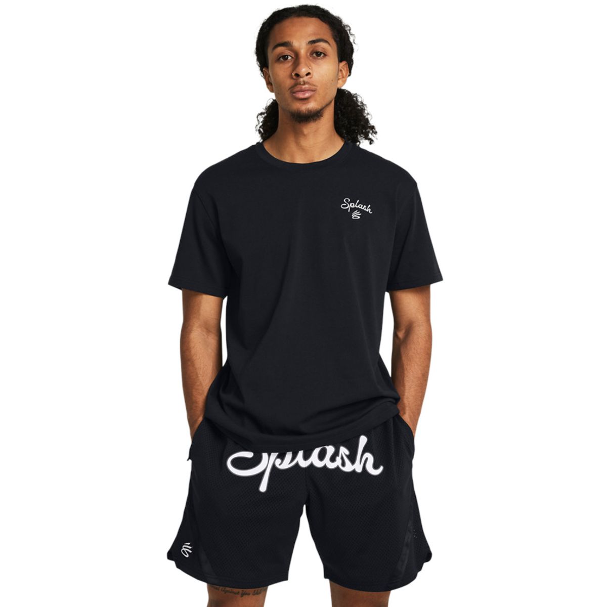 UNDER ARMOUR - Camiseta Hombre UNDER ARMOUR CURRY EMB SPLASH TEE Negro UNDER ARMOUR.