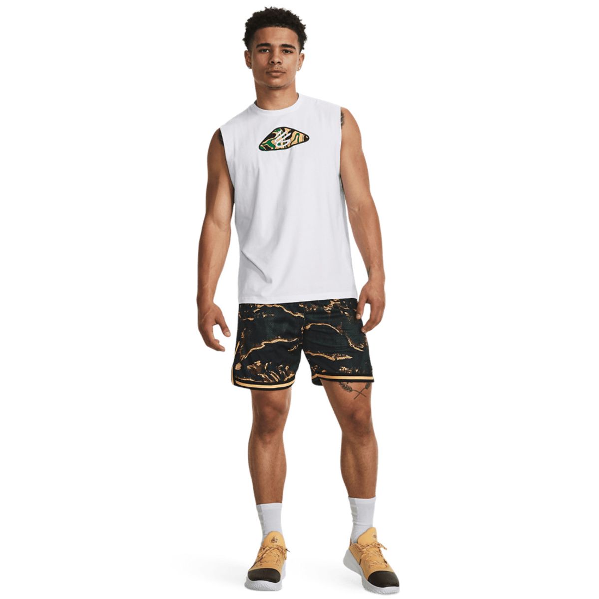 UNDER ARMOUR - Camiseta Hombre UNDER ARMOUR CURRY SLVS TEE Blanco UNDER ARMOUR.