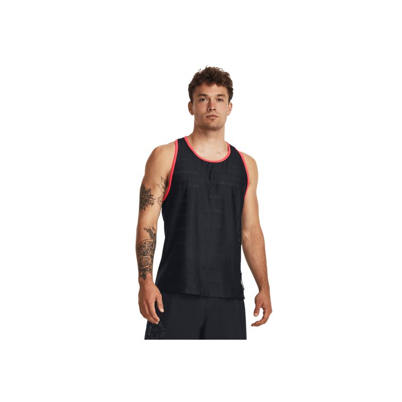 UNDER ARMOUR - Camiseta Hombre UNDER ARMOUR RUN EVERYWHERE SINGL Negro UNDER ARMOUR.