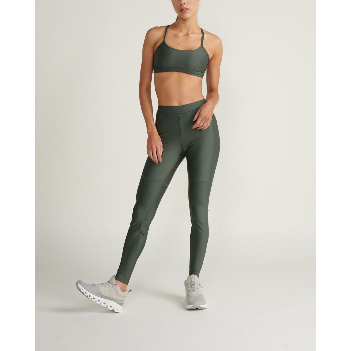 ALO YOGA - Top bra airlift intrigue ALO YOGA Verde W9355RDC