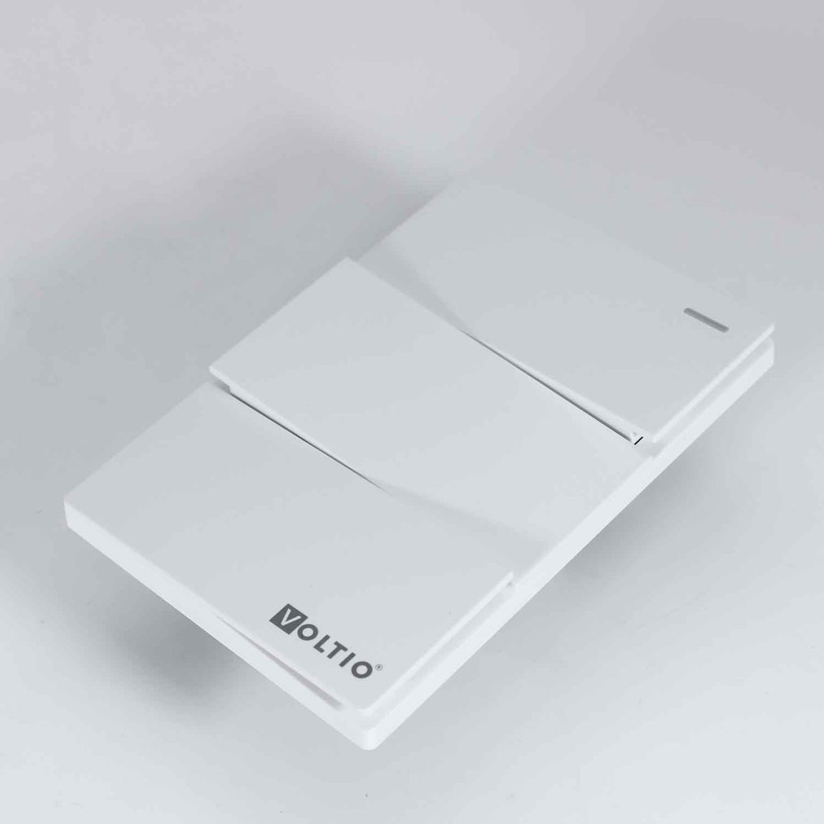 VOLT - Interruptor De Lujo Triple Conmutable 10a 125v Linea Gemini Blanco