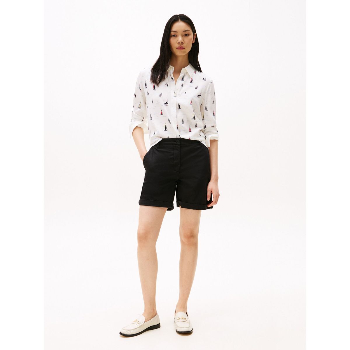 TOMMY HILFIGER - Bermudas negro chino Mom con vuelta Tommy Hilfiger