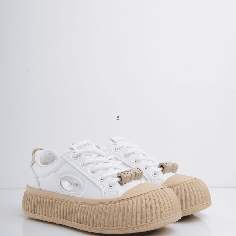 CALZADO ADRENALINA - Tenis blancos con plataforma y accesorio café maddie
