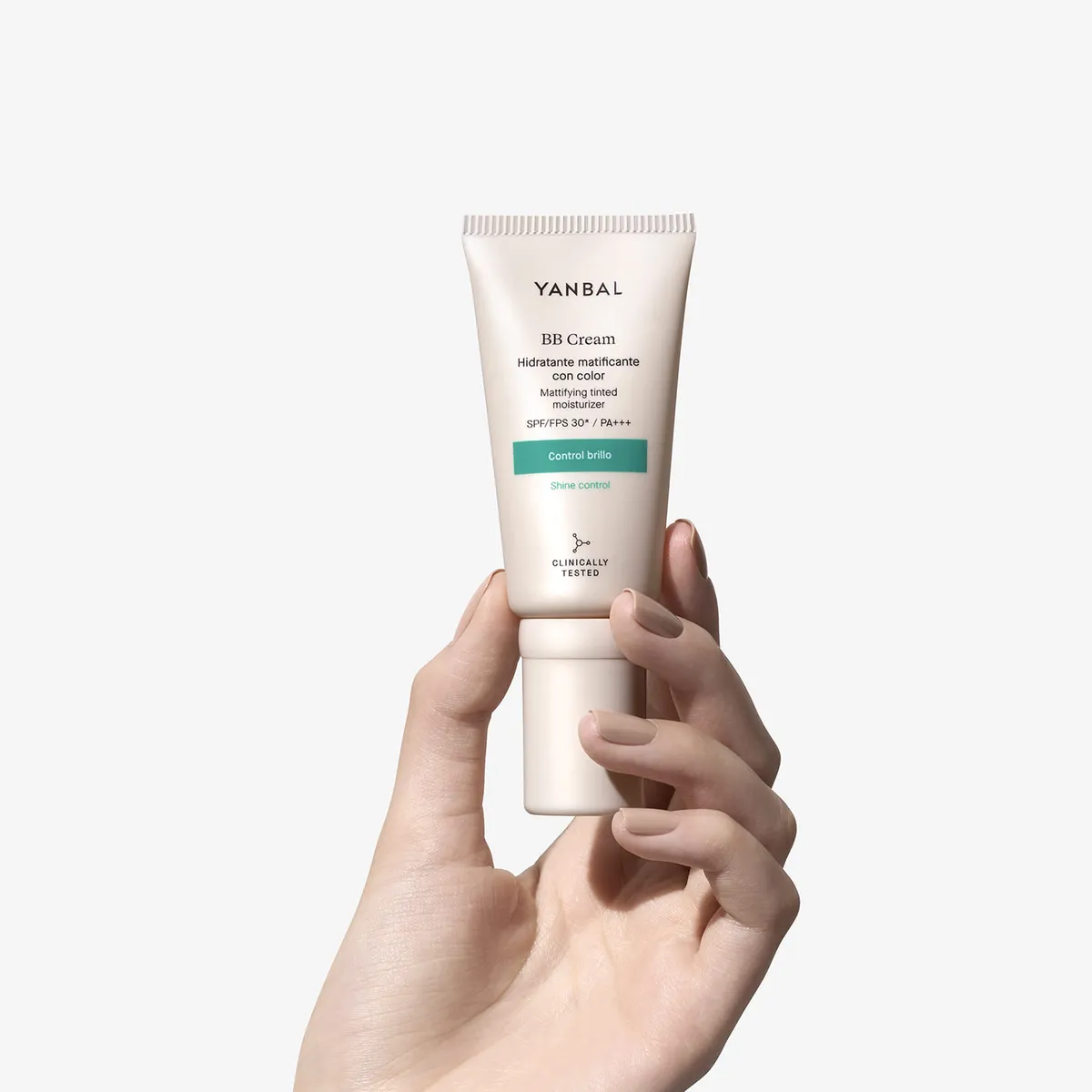 YANBAL - BB Cream Matificante Tono Mediano Sentiva 30ml---