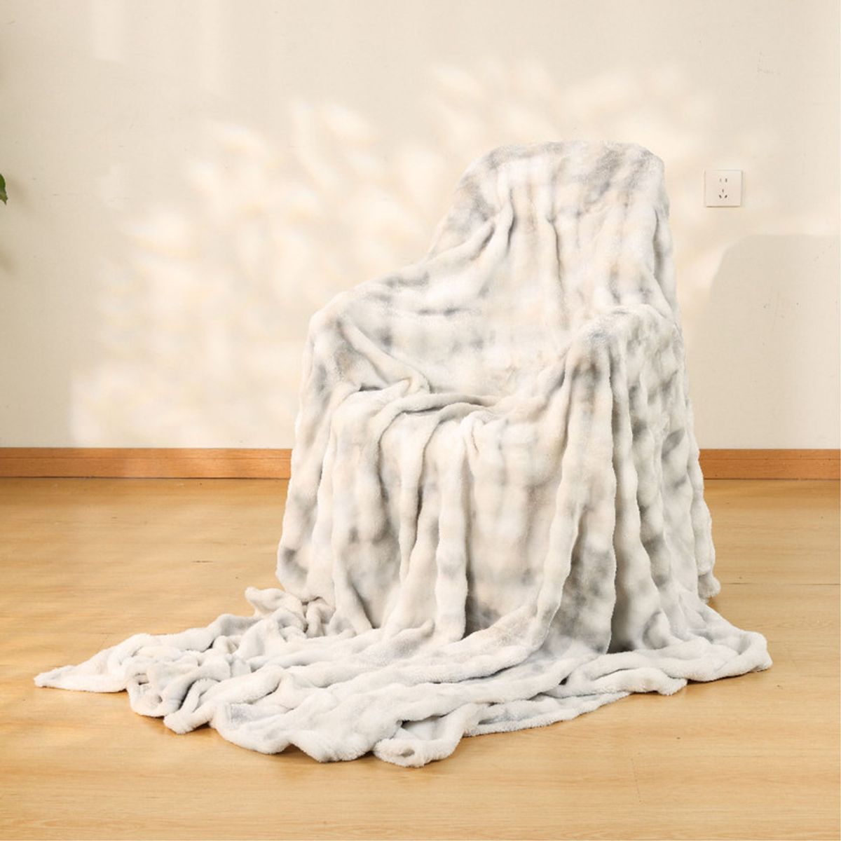 MY HOME STORE - Cobija Alaska Multicolor Blanco con gris Claro