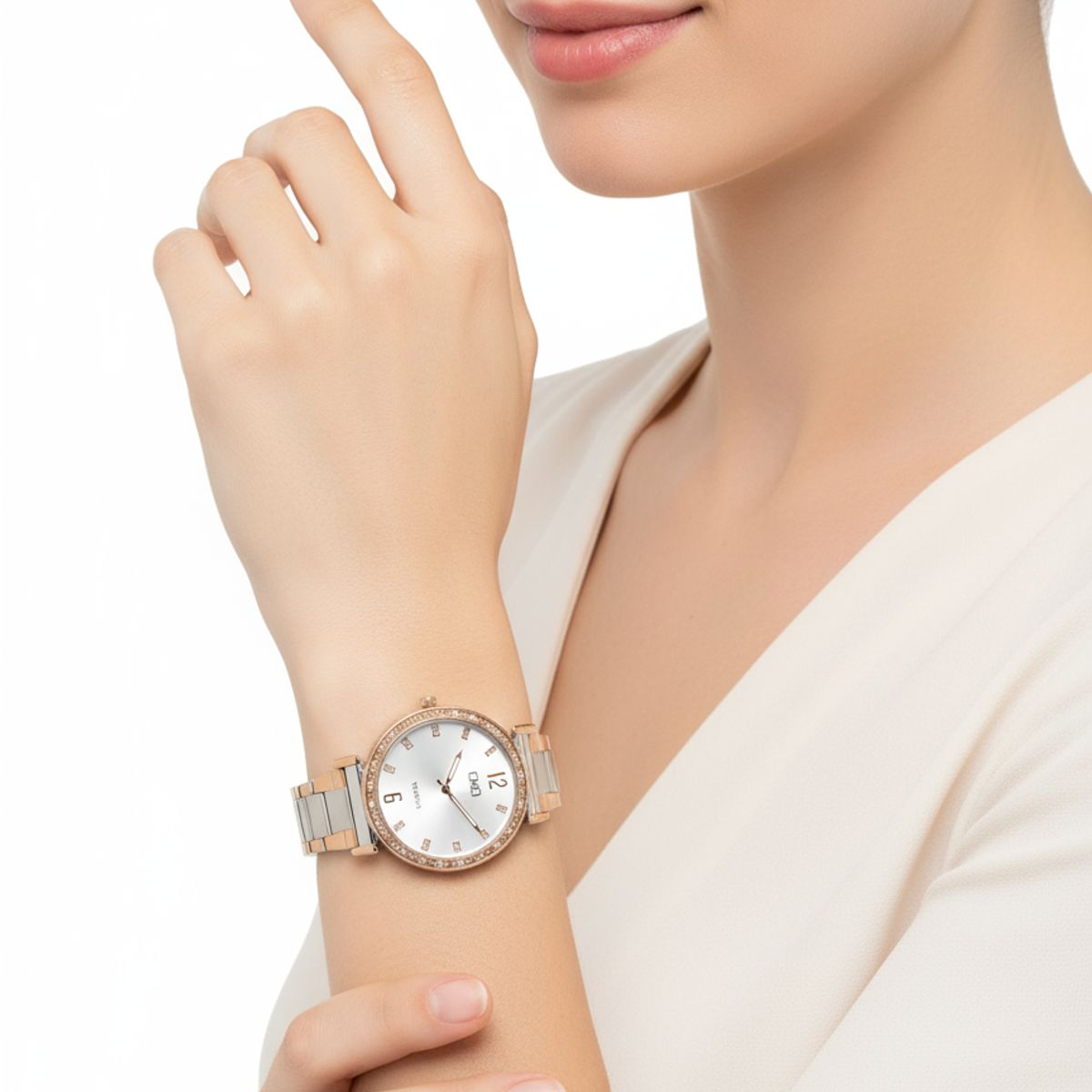 Q&Q - Reloj de moda para mujer plateado + caja