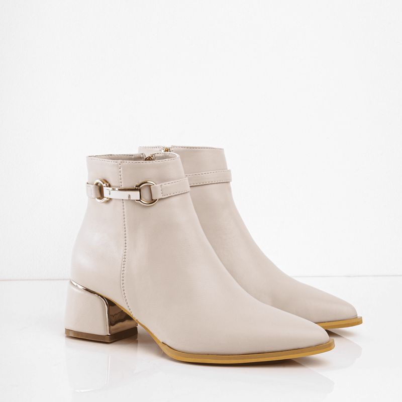 CALZADO ADRENALINA - Botin beige liso y detalle con hebilla DINNER