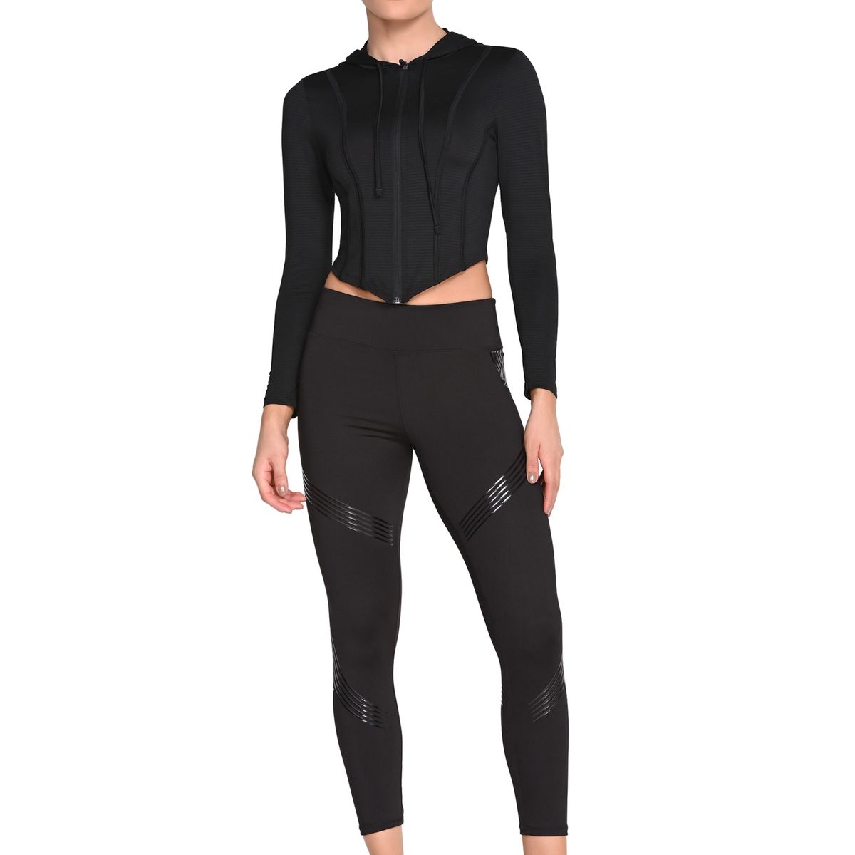 BELIFE - Buzo Con Cortes Decorativos Negro en Poliéster Para Mujer