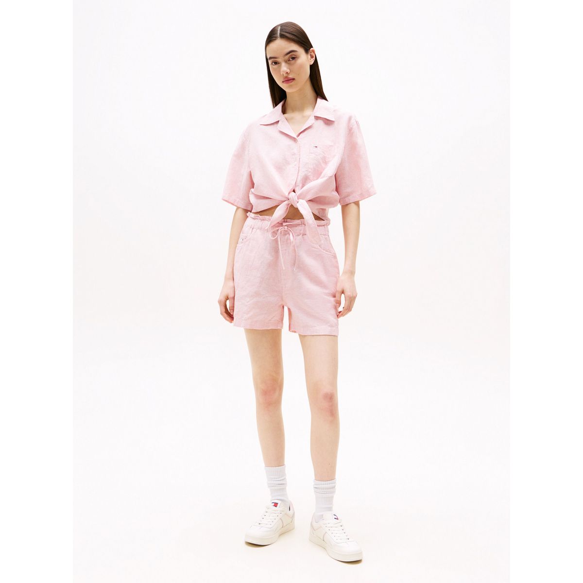 TOMMY HILFIGER - Camisa rosada cropped de manga corta y corte amplio Tommy Jeans