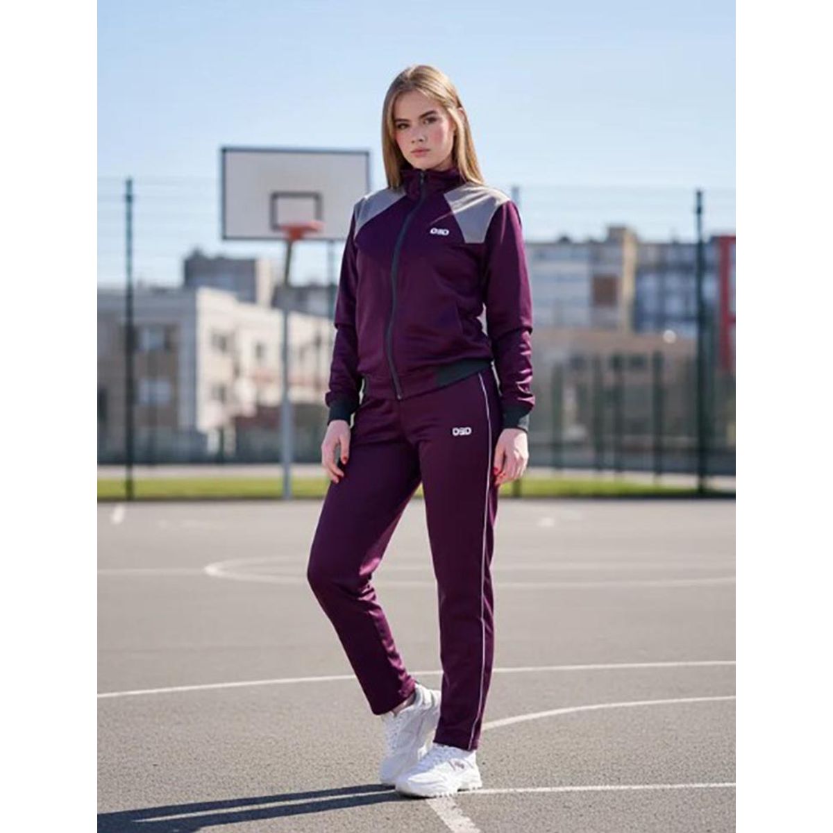 MODA EN CIRCUITO - Conjunto Deportivo o Sudadera para Mujer en Vioto Sin Capota