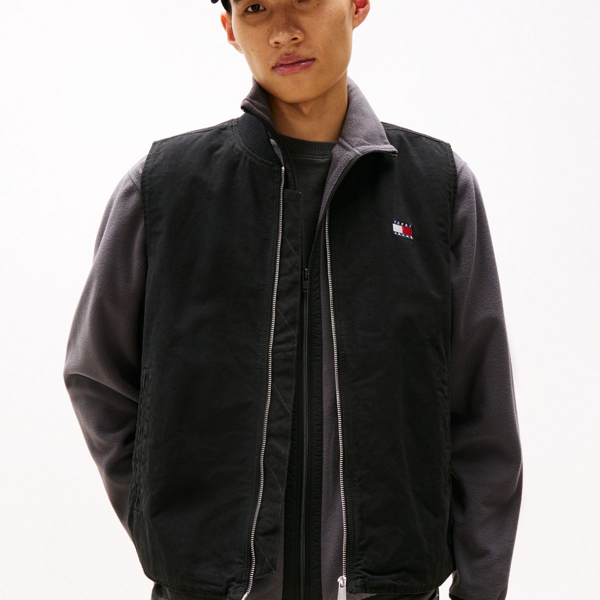 TOMMY HILFIGER - Chaleco negro de lona con cremallera Tommy Jeans
