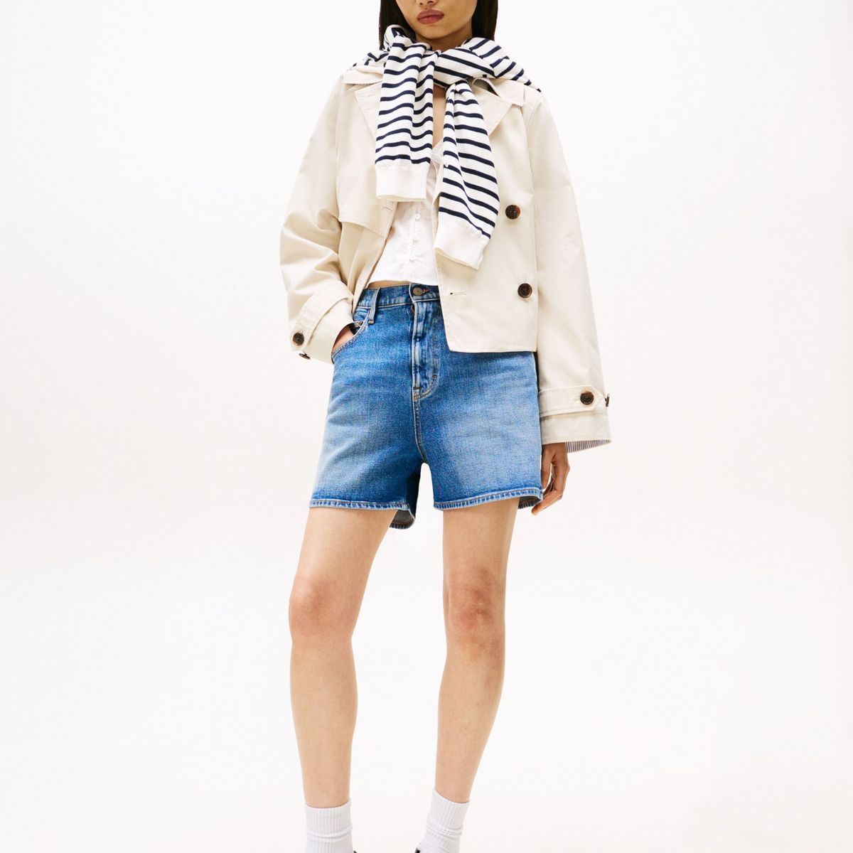 TOMMY HILFIGER - Rompe beige viento estilo trench corta
